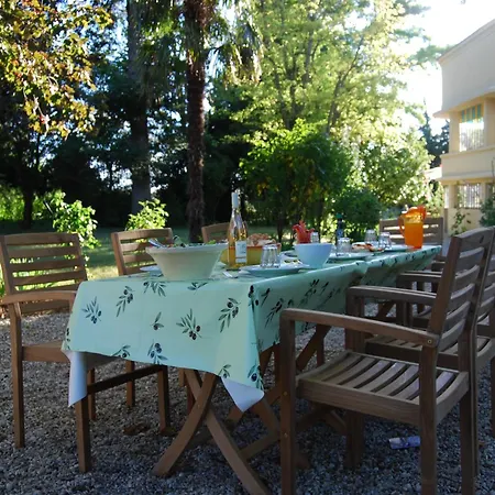 Beautiful With Pool In Provence, Cleaning Included